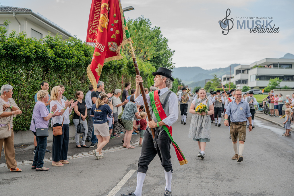 DSC_4165 | "Fussifoto.com – Ihr Ansprechpartner für hochwertige Fotografie! Entdecken Sie kreative Bilder und professionelle Dienstleistungen. Kontaktieren Sie uns für Ihre Projekte!"