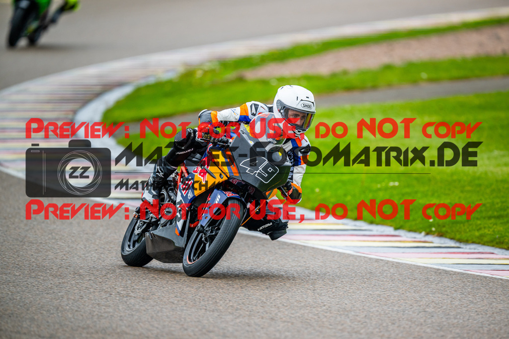 MaZZes_FotoMatrix_240505_6007705_9204 | SSP300