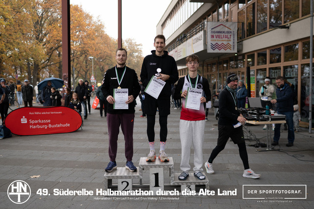 Süderelbe Halbmarathon 2025 I 09.11.2025 I Fotograf_DerSportfotograf.I 00684 | Der Sportfotograf. - Realisiert mit Pictrs.com