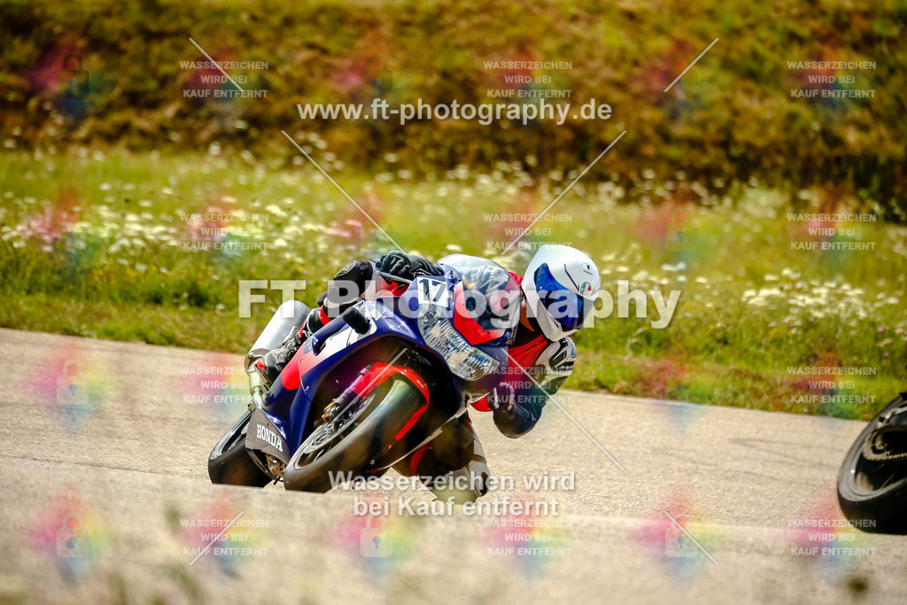 Chambley Juli-3005 | Hier findet Ihr Bilder von Touristenfahrten auf der Nürburgring Nordschleife oder von anderen Veranstaltungen die ich besucht habe. Viel Spass beim Durch Schauen 