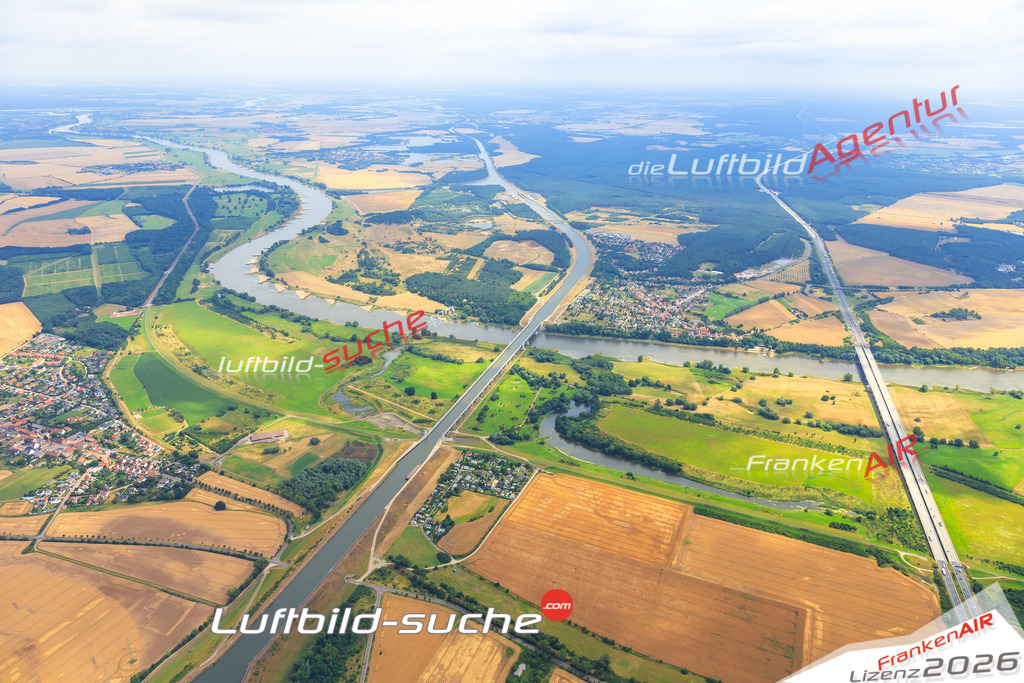Die Luftaufnahme Barleber-see - Magdeburg wurde vom UL-Flugzeug (keine Drohne) aus fotografiert.Hohe Druck- Auflösung-die Geschenkidee!