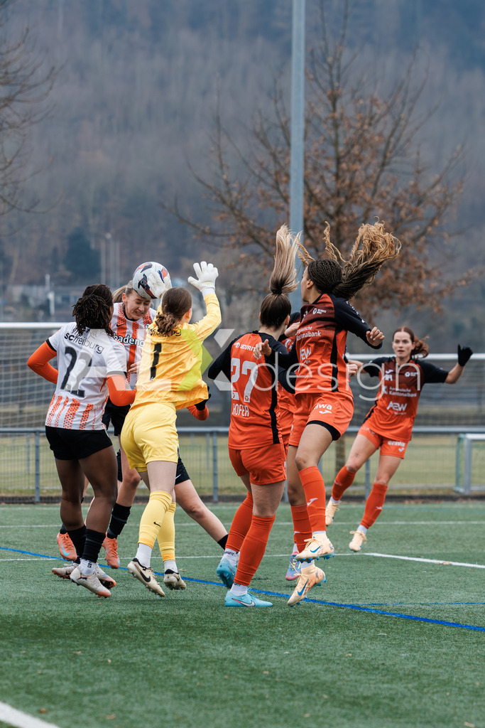 Fußball I Frauen I Saison 2025-2026 I Freundschaftsspiel I FC Aarau Frauen - SC Freiburg U20 I 24.01.2026 | 26 Juliane Hess (SC Freiburg U20) – Abwehr - Realisiert mit Pictrs.com