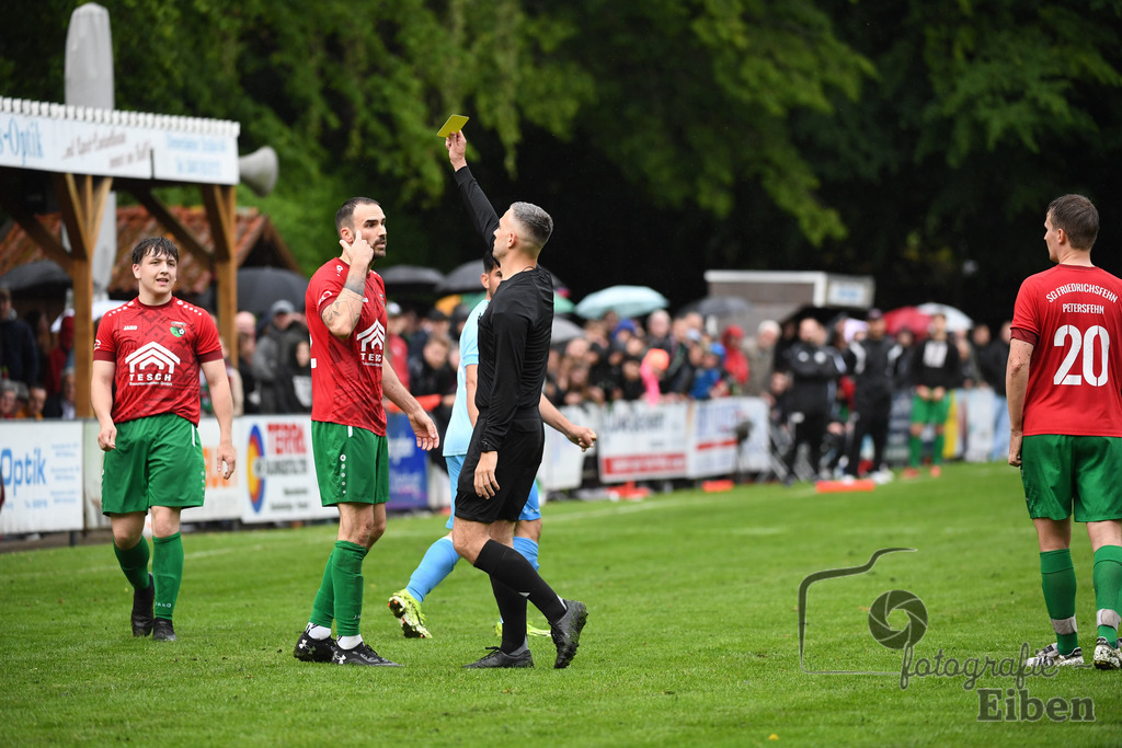 BV Bockhorn-SG FriPe | Relegation zur Kreisliga; BV Bockhorn (weiß)-SG FriPe (rot) am 05.06.2025 in Oldenburg/Ofenerdiek (Lagerstraße), Photo: Philip Eiben 2025 - Realisiert mit Pictrs.com