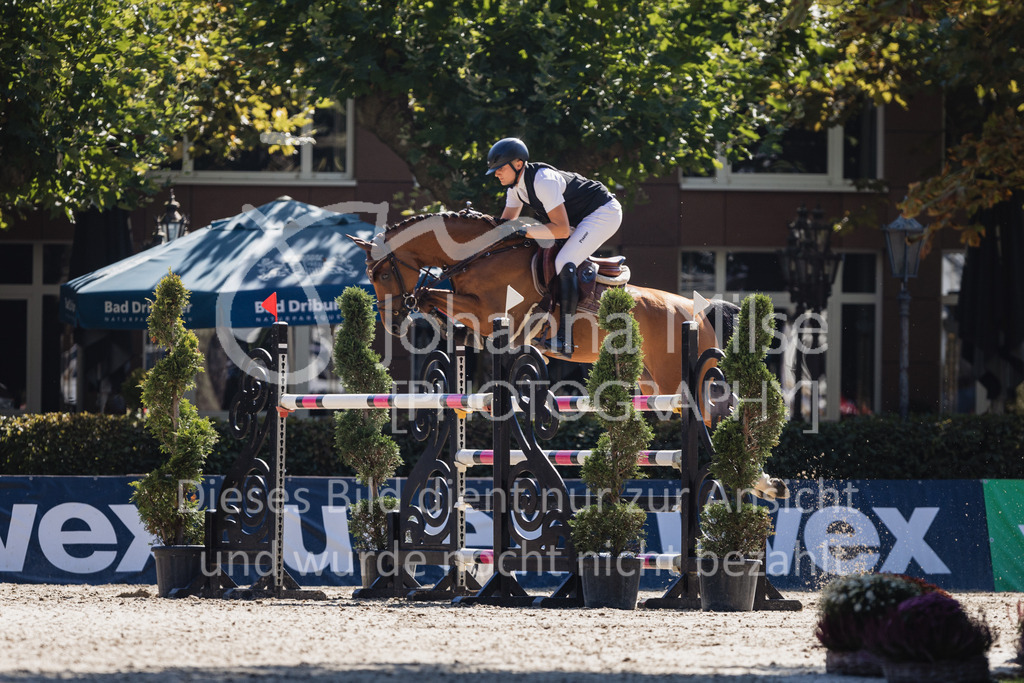 230909_OWLCh_MediumTour-232 | Deine schönsten Turniermomente als professionelle Fotos! Entdecke hochwertige Pferdesport-Fotografie im Online-Shop. Jetzt Fotos finden & bestellen!