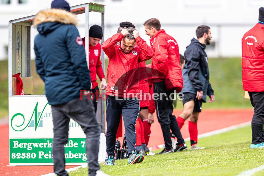TSV Peißenberg vs WSV Unterammergau | Abstiegs Qualifikationsrunde Kreisliga Gruppe C, TSV Peißenberg vs WSV Unterammergau, 20240420,
Hubertus JUNGMANN (TSVP Trainer) vergebene Chance,
2024-04-20 in Peißenberg (Sportplatz Peißenberg)
hc Hubertus JUNGMANN (TSVP Trainer)
Copyright: WolfgangxLindner www.foto-lindner.de