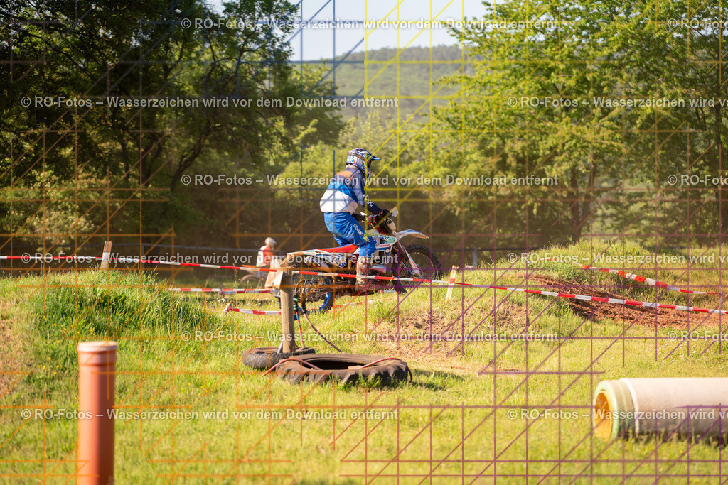 Wolfshausen 3 Lauf -1922 | Sportfotografie von RO-Fotos: Motorsport, Motocross, Enduro, Laufveranstaltungen und Triathlon. Professionelle Fotos von Sportlern und Events. - Realisiert mit Pictrs.com