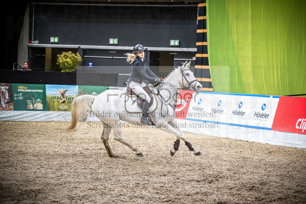 DOS_1397 | Entdecke hochwertige Reitturnierfotos von Foto Oger. Professionell, emotional und authentisch – jetzt Lieblingsmomente im Shop bestellen.Deutschlandweite Turnierfotografie. - Realisiert mit Pictrs.com