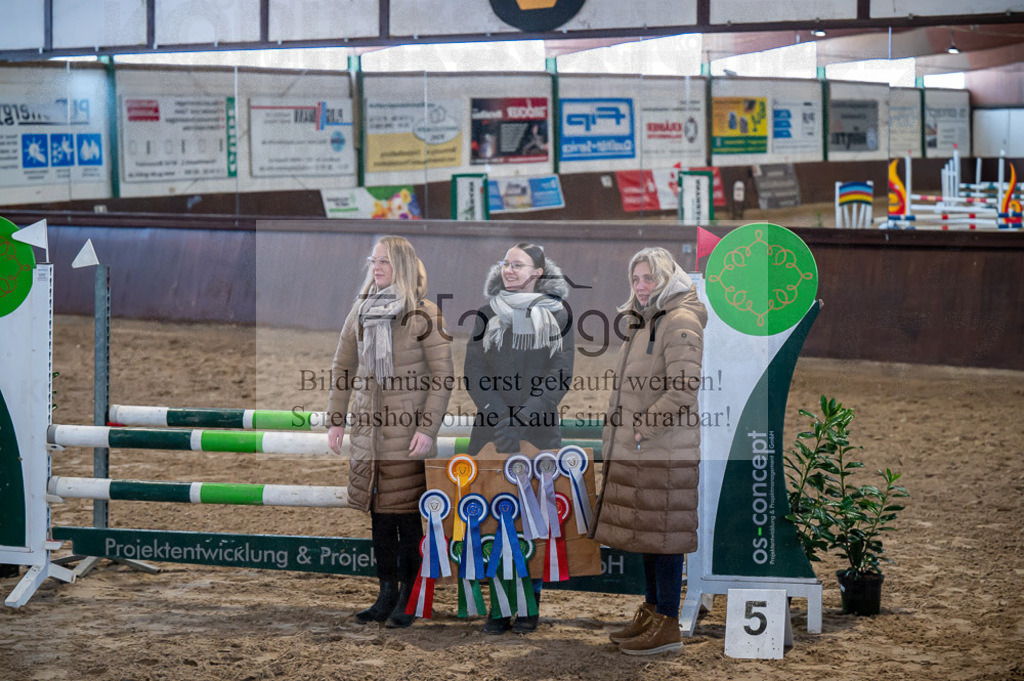 Hallenreittunier Voxtrup 2023 | Entdecke hochwertige Reitturnierfotos von Foto Oger. Professionell, emotional und authentisch – jetzt Lieblingsmomente im Shop bestellen.Deutschlandweite Turnierfotografie. - Realisiert mit Pictrs.com