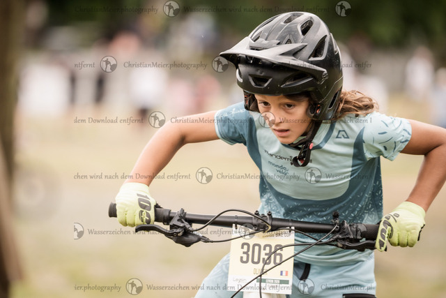 Swiss Bike Cup 2026 - Leysin | Bilder vom Swiss Bike Cup 2026 in Leysin (VD). Das Rennen der Mädchen und Buben der Kategorie U11Fotograf: ChristianMeier.photography - Realisiert mit Pictrs.com