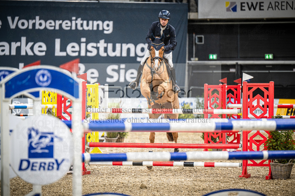 DOS_1210 | Entdecke hochwertige Reitturnierfotos von Foto Oger. Professionell, emotional und authentisch – jetzt Lieblingsmomente im Shop bestellen.Deutschlandweite Turnierfotografie. - Realisiert mit Pictrs.com