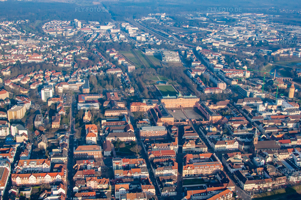 Luftbild: Residenzschloss von Westen in Rastatt im Bundesland Baden-Württemberg in Deutschland. Foto: IMG_61984.jpg vom 31.01.2014 durch Werner Riehm/FLY-FOTO.de