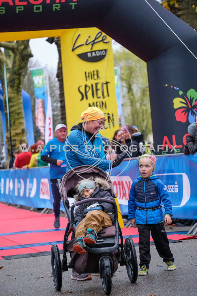 ..... | AUSTRIA, Wels, 30.03.25, ALOHA Wels Halbmarathon, Image Shows: , Foto: Wapics/RING M.