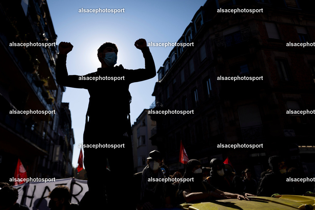 _B7A9896 | manifestation de lycéens à Strasbourg, le 6 octobre 2026, dans le cadre d’un mouvement national de protestation contre les conditions d’apprentissage. - Realisiert mit Pictrs.com