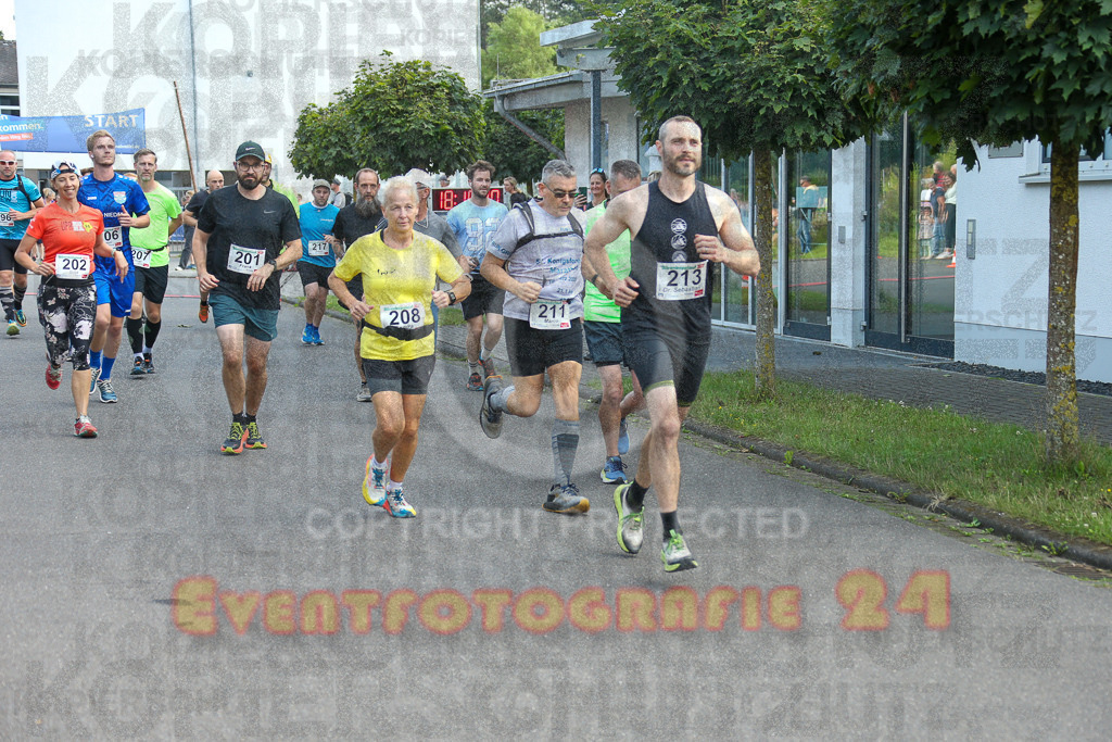 250801_1810_EX1_6436 | Sportfotografie im Rhein-Sieg Kreis, Köln, Bonn, NRW, Rheinland Pfalz, Hessen, etc. Unser Tätigkeitsfeld umfasst den Laufsport vom Volkslauf über den Marathon, Duathlon, Triathon bis zum Ultralauf wie Kölnpfad Ultra oder Schindertrail.