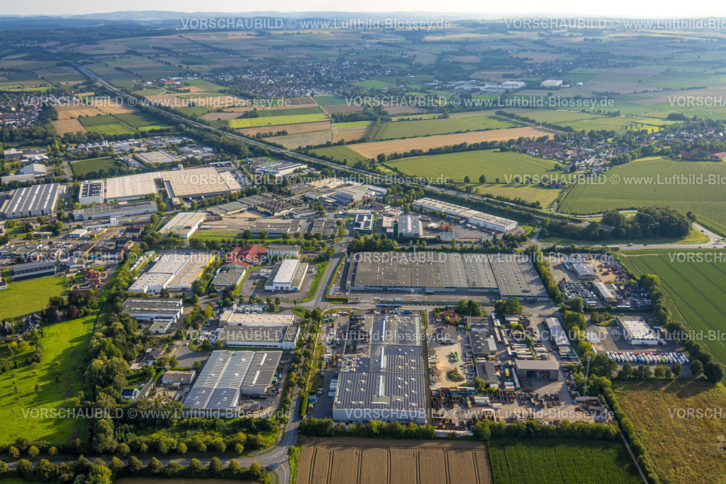 Werl230806569 | Luftbild, Autobahnende der Autobahn A445, Gewerbegebiet Hammer Straße, Kaufland Logistik, Budberg, Werl, Werl-Unnaer Börde, Nordrhein-Westfalen, Deutschland