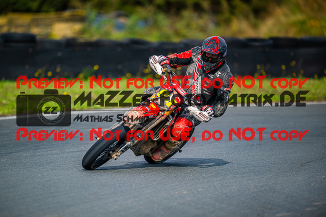 MaZZes_FotoMatrix_230813_2680 | UE40