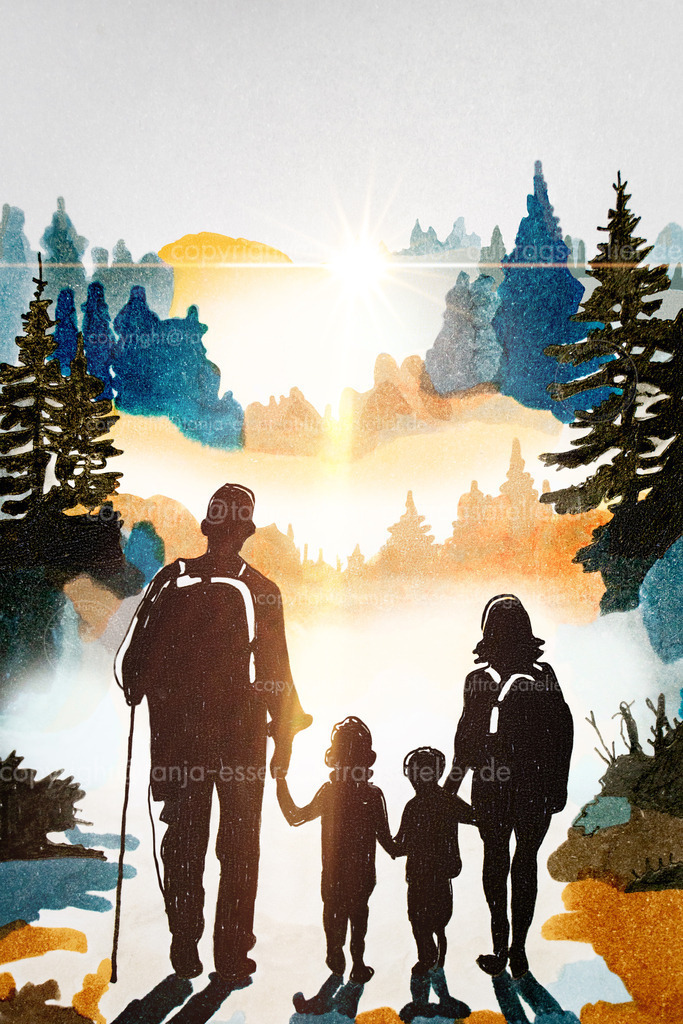 180 b Wandernde Familie im Frühnebel | Illustration mit Markerstiften zeigt wandernde Familie vor einem Ausblick auf waldige Landschaft. Copy Space.