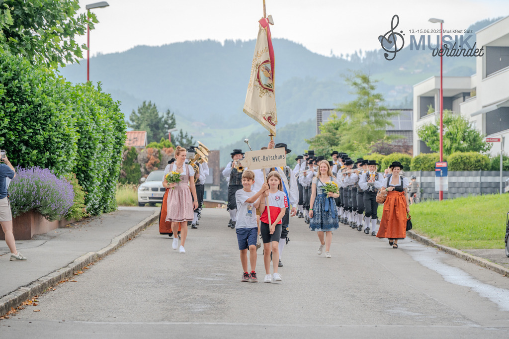 DSC_4212 | "Fussifoto.com – Ihr Ansprechpartner für hochwertige Fotografie! Entdecken Sie kreative Bilder und professionelle Dienstleistungen. Kontaktieren Sie uns für Ihre Projekte!"