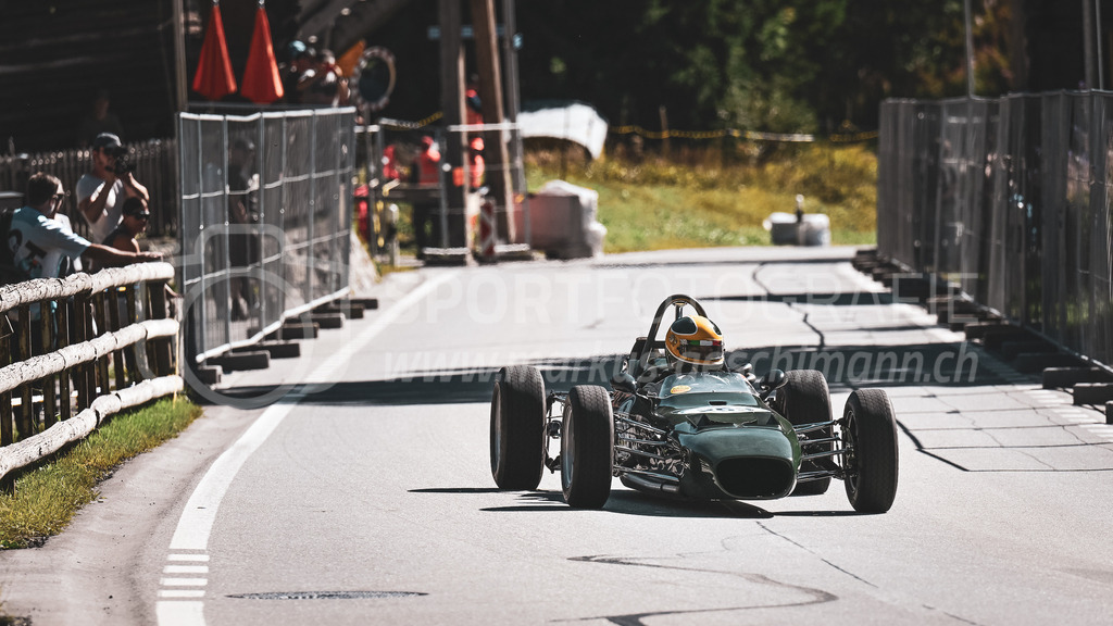 19. Arosa ClassicCar 2023 - 2. September 2023 | 19. Arosa ClassicCar 2023
Arosa, Schweiz
Gentilesca Bruno aus Wettingen mit der Startnummer 253 in einem Merlyn MK 20, Jahrgang 1971, in der Klasse Classic Trophy.
@arosaclassiccar, @arosa.official, #arosaclassiccar, #arosa, #76curves, #classiccar
Bild: Sportfotografie Markus Aeschimann | www.markus-aeschimann.ch - Realisiert mit Pictrs.com