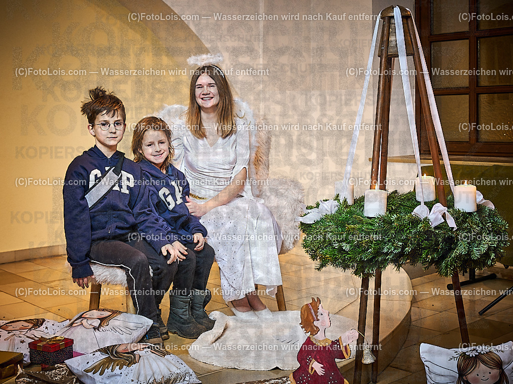 7897_Christkind_Sternenhaus | Hochzeitsfotograf mit dem Blick für´s Wesentliche, Firmung, Erstkommunion, Firmenfeiern, Sportfotoservice, Reproduktionen, Konzertfotografie, Pressefotografie, Luftbildfotografie, Innenarchitektur, Werbefotografie, Sponsoren-Livebildfotografie.