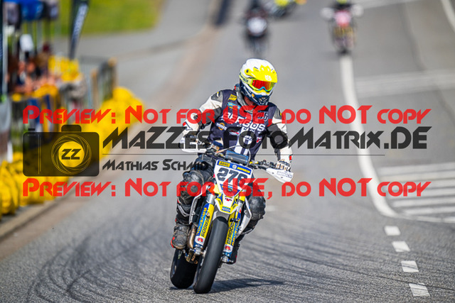 MaZZes_FotoMatrix_220618_0618 | S4