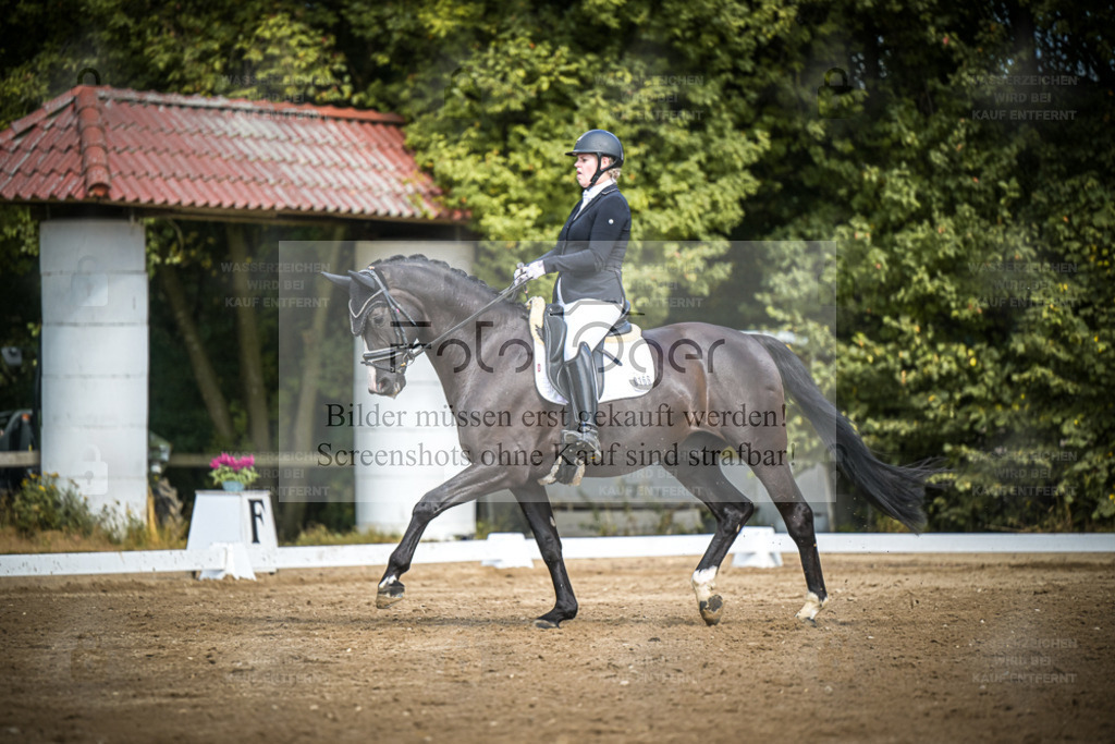 DOS_0183 | Entdecke hochwertige Reitturnierfotos von Foto Oger. Professionell, emotional und authentisch – jetzt Lieblingsmomente im Shop bestellen. - Realisiert mit Pictrs.com