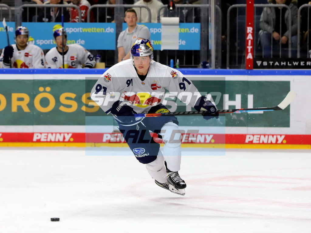 Filip Varejcka - RBM | Filip Varejcka - RBM - Realisiert mit Pictrs.com