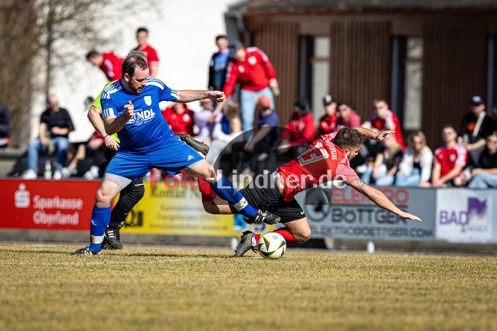 TSV Peißenberg gegen SV Eurasburg-Beuerberg | Shop für Sportfotografie, Bilddatenbank, Pressefotografie, Fußball, Eishockey, Aktionsfotos