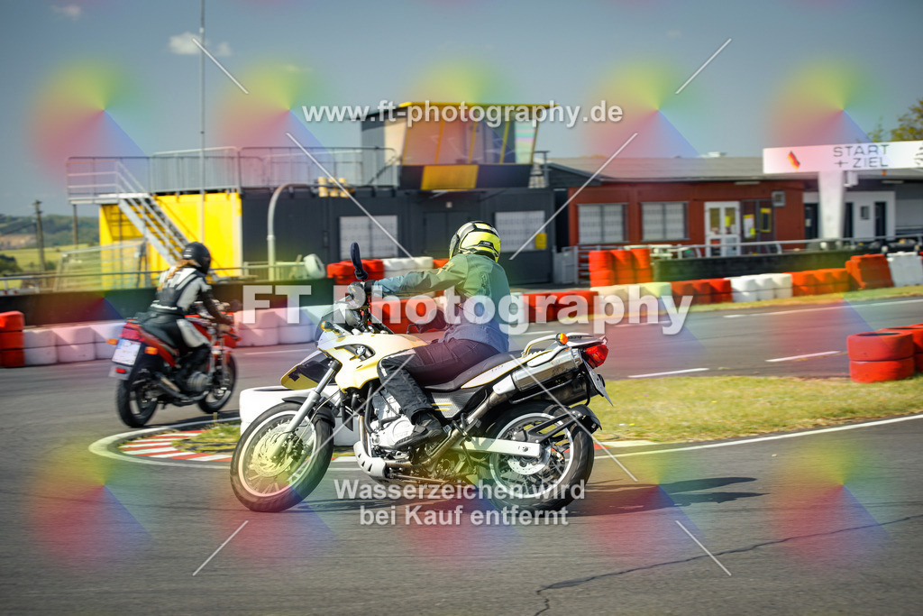 OBK_Mai_Martina_Markus-10572 | Hier findet Ihr Bilder von Touristenfahrten auf der Nürburgring Nordschleife oder von anderen Veranstaltungen die ich besucht habe. Viel Spass beim Durch Schauen 