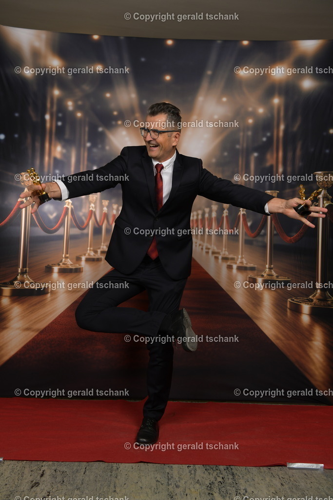 MT1_5334 | Wählen Sie hier bitte Ihr bestes Foto aus, mit diesem Bild wird Ihr Set produziert. Sollten Sie kein Bild wählen oder mehrere suchen wir das Beste aus!