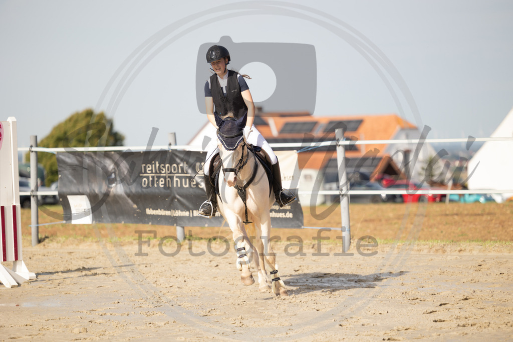 994A1700 | sabrinanicolaifotografie - Realisiert mit Pictrs.com