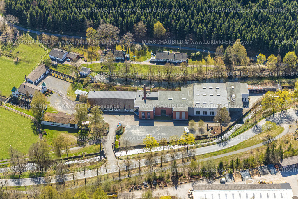 Eslohe260403611 | Luftbild, DampfLandLeute Museum mit Schornstein, Am Hammer, SauerlandRadring, Niedereslohe, Eslohe, Sauerland, Nordrhein-Westfalen, Deutschland
