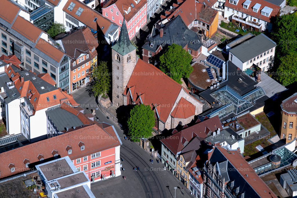 4026436 | ERFURT 07.05.2020 Kirchengebäude " St. Lorenz " an der Pilse im Ortsteil Altstadt in Erfurt im Bundesland Thüringen, Deutschland. Weiterführende Informationen bei: Katholische Kirchengemeinde St. Laurentius Erfurt. // Church building " St. Lorenz " on Pilse in the district Altstadt in Erfurt in the state Thuringia, Germany. Further information at: Katholische Kirchengemeinde St. Laurentius Erfurt. Foto: Gerhard Launer
