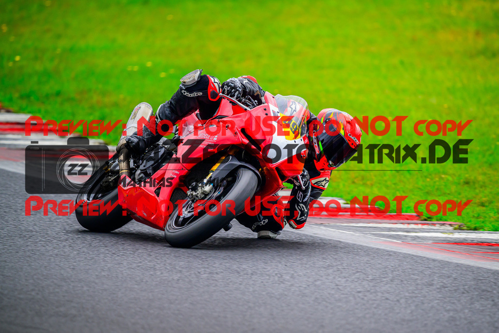 MaZZes_Fotomatrix_20250912_6007705_4731 | ROT