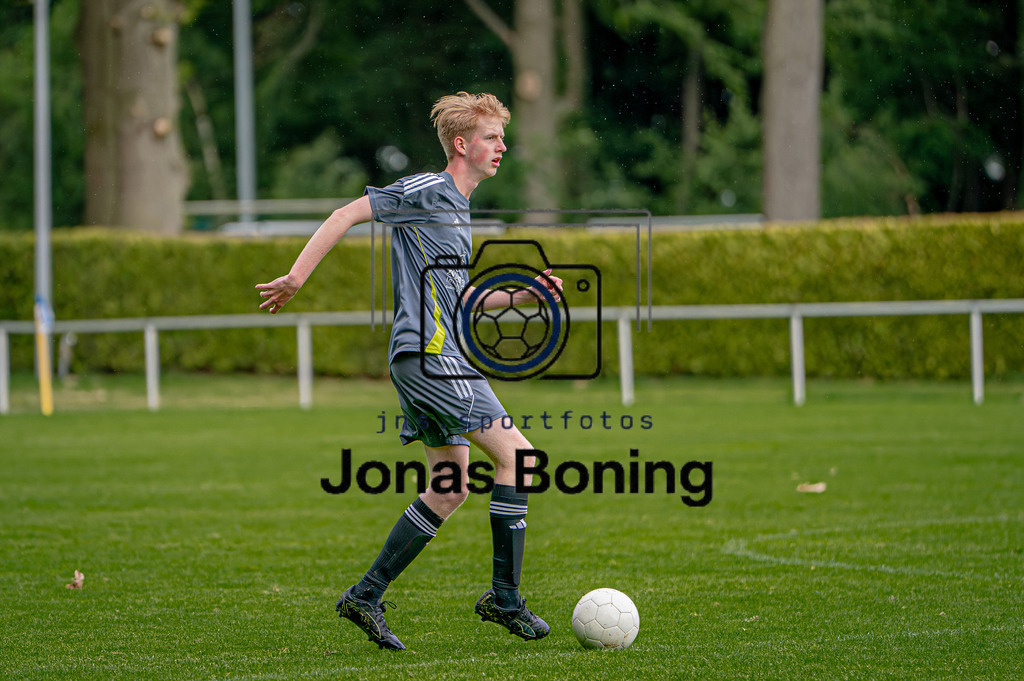 MEISTERVILABÜ0011 | jns.sportfotos - Realisiert mit Pictrs.com
