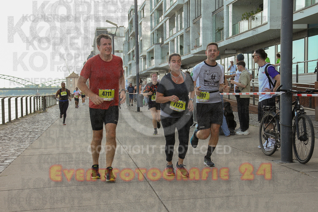 250920_1452_EX1_7964 | Sportfotografie im Rhein-Sieg Kreis, Köln, Bonn, NRW, Rheinland Pfalz, Hessen, etc. Unser Tätigkeitsfeld umfasst den Laufsport vom Volkslauf über den Marathon, Duathlon, Triathon bis zum Ultralauf wie Kölnpfad Ultra oder Schindertrail.