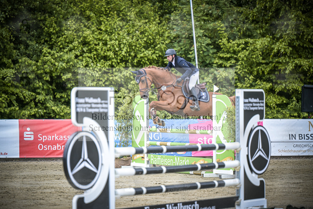 DOS_2520 | Entdecke hochwertige Reitturnierfotos von Foto Oger. Professionell, emotional und authentisch – jetzt Lieblingsmomente im Shop bestellen. - Realisiert mit Pictrs.com