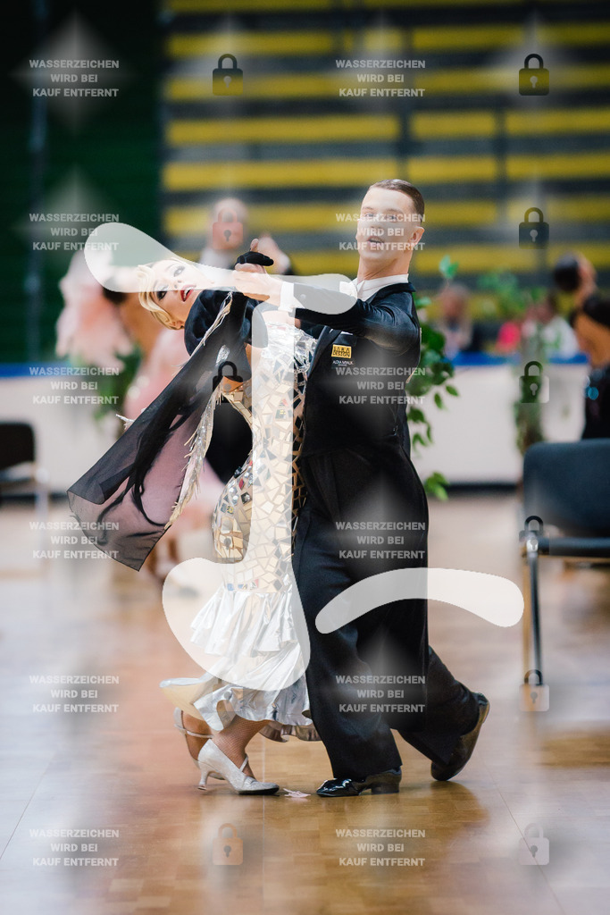 Hessen Tanzt WDSF International Open Standard 3rd (29) Romans Dobrecovs _ Violetta Levchenko (Latvia)-2025-05-17-9731 | Webshop for digital downloads and prints of dance sport, event & show photographer Julian Link - Realisiert mit Pictrs.com