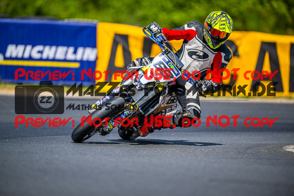 MaZZes_FotoMatrix_220529_8664 | Fotograf Mathias Schmid
Sportfotograf,
Eventfotograf,
Hochzeitsfotograf,
Portraitfotograf