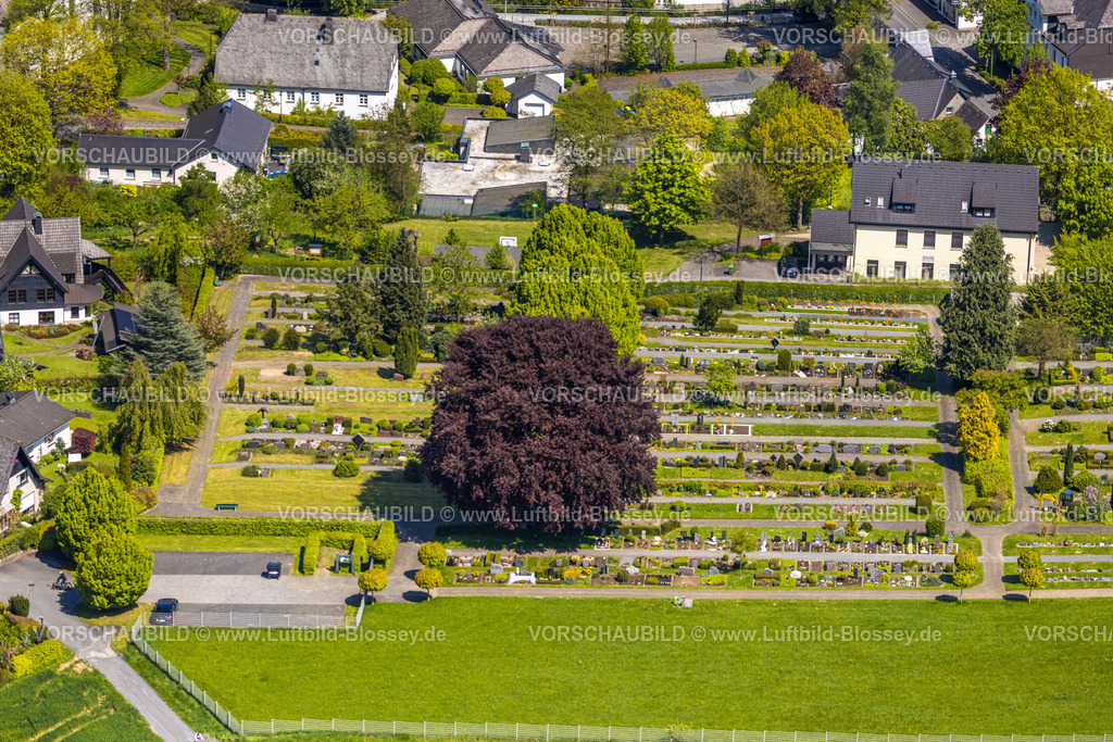 Eslohe230505716 | Luftbild, Friedhof Eslohe, Eslohe, Eslohe, Sauerland, Nordrhein-Westfalen, Deutschland
