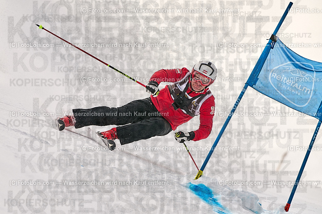 _ALP0181_MASTERS-WM_Reiteralm_A-GS_Vorlaeufer | FISWORLD CHAMPIONSHIPSMASTERS ALPINE SKIING, 23. – 28. MÄRZ 2026 - REITERALM | STMK | AUT.   Veranstaltet vom Masters-Referat des Deutschen Skiverbandes (DSV). Durchführende Organisation: WSV Pichl-Reiteralm, unterstütutzt von den Bergbahnen REITERALM bei Schladming und SKI AUSTRIA.                            Disziplinen:  Super-G, GiantSlalom, Slalom.                                                 Kategorien:  A (Herrn 30-59 Jahre), B (Herrn ab 60 Jahre), C (Damen 30-59 Jahre), D (Damen ab 60 Jahre).                Rennstrecken:   Gasselhöhe und Muldenliftpiste auf der Reiteralm.
