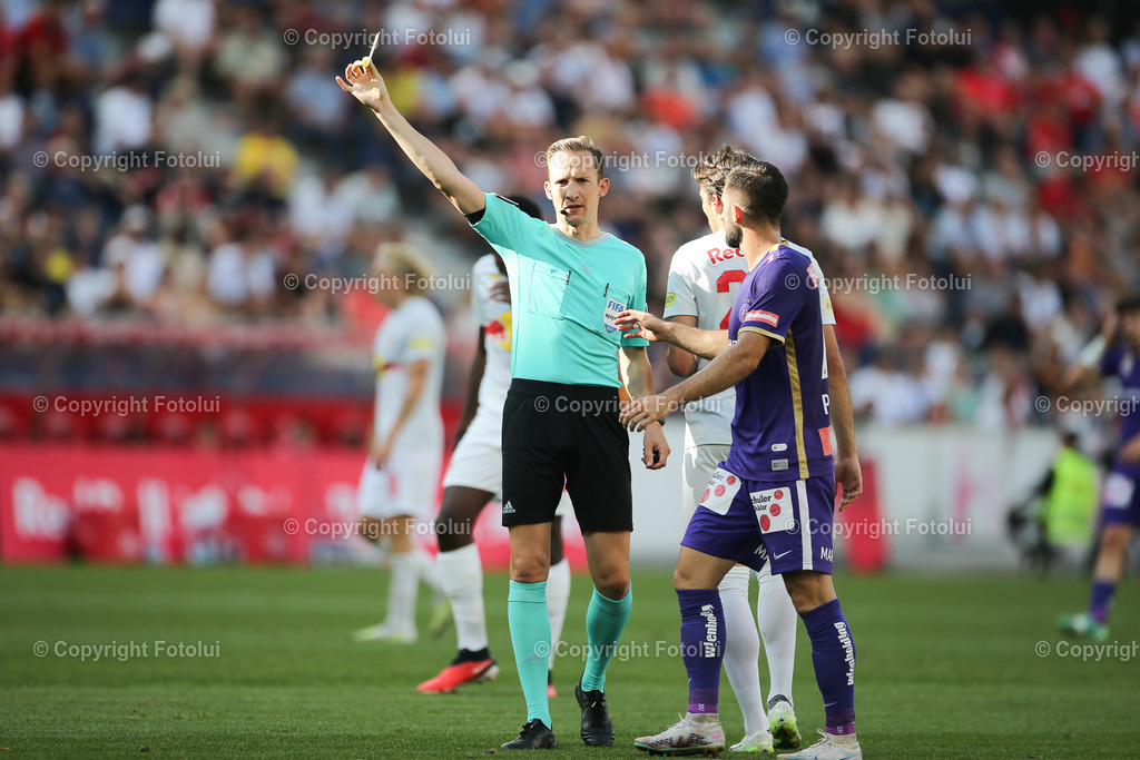 A_LUI_20230813_0031 | SPORT FUSSBALL ADMIRAL BUNDESLIGA RED BULL SALZBURG VS AUSTRIA WIEN
IM BILD: Christian - Petra Ciochirca ( Schiedsrichter)
FOTO:FOTOLUI/UW