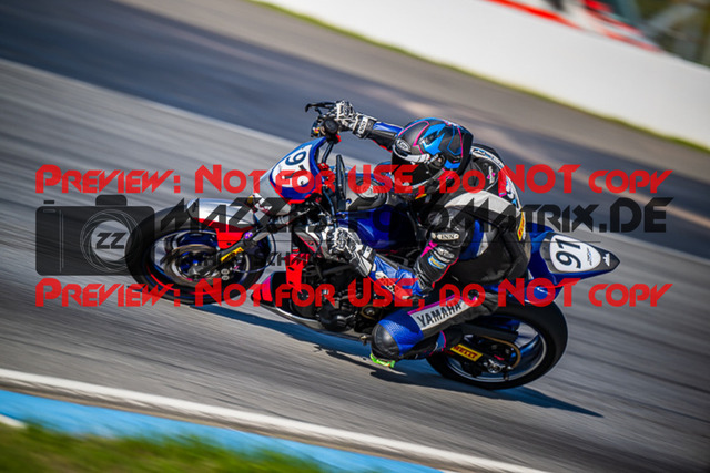 MaZZes_FotoMatrix_220923_7579 | TWIN CUP