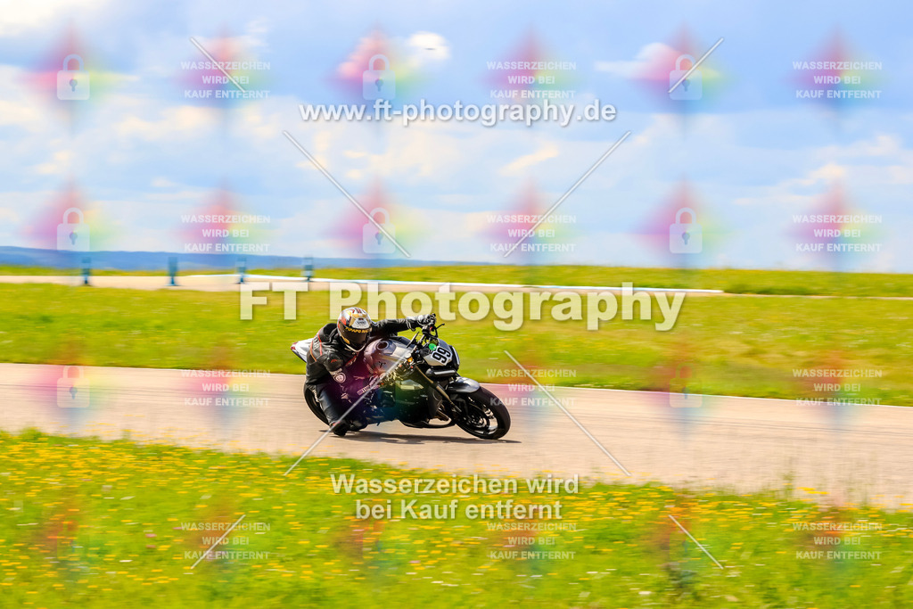 MotoTeam-0482 | Hier findet Ihr Bilder von Touristenfahrten auf der Nürburgring Nordschleife oder von anderen Veranstaltungen die ich besucht habe. Viel Spass beim Durch Schauen 