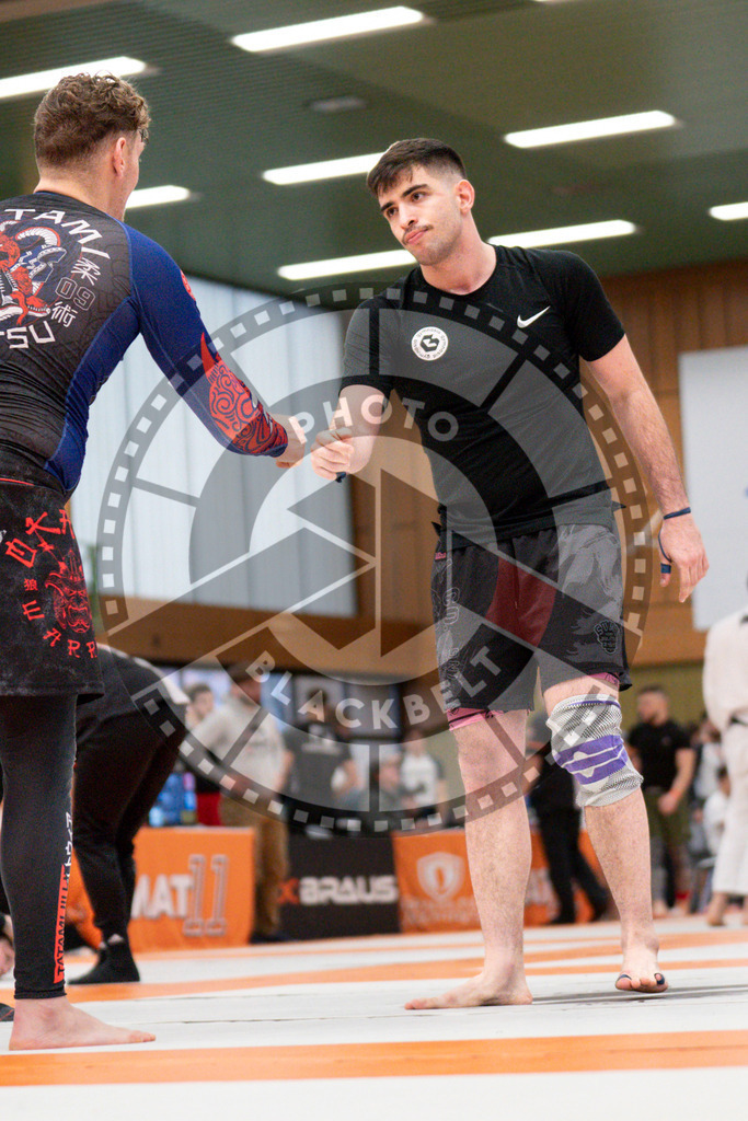 20231125PBB6779 | Fighters compete during the Grappling Industries Jiu-jitsu Championship in Berlin, Germany, on November 25, 2023.