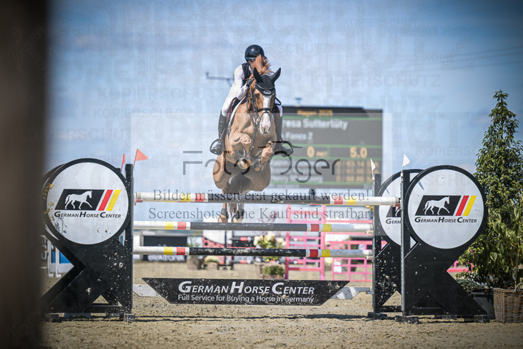 DOS_3947 | Entdecke hochwertige Reitturnierfotos von Foto Oger. Professionell, emotional und authentisch – jetzt Lieblingsmomente im Shop bestellen.Deutschlandweite Turnierfotografie. - Realisiert mit Pictrs.com