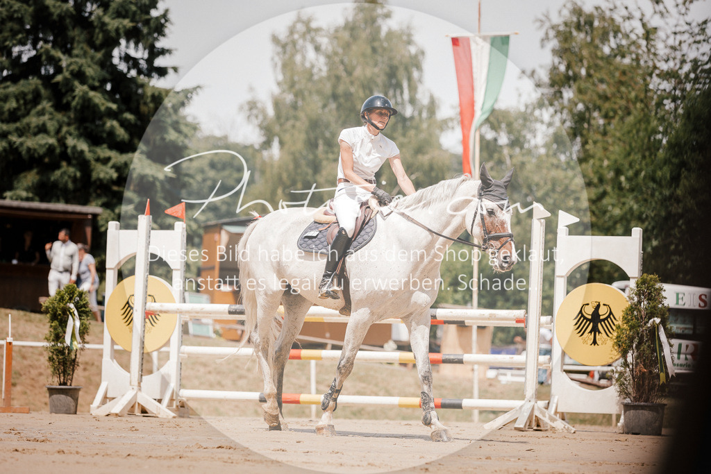 3I6A7729 | Stimmungsvolle Portraits und Reitsportfotografie im Ruhrgebiet und im Münsterland.

Pferdefotografie, Hundefotografie, Tierfotografie, Reportagen, Portraits von Tier und Mensch, Turnierfotografie in Bochum, Recklinghausen, Marl, Haltern am See, Dülmen.. - Realisiert mit Pictrs.com