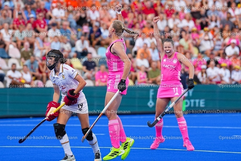 xydrx15082504001 | 15.08.2025, xydrx, Frauen EuroHockey Championship 2025, Halbfinale, Belgien - Deutschland, Sparkassenpark Mönchengladbach: Torjubel nach dem Tor zum 1:0 für die Deutsche Feldhockey Nationalmannschaft durch Torschützin Ines Wammer (GER #12)