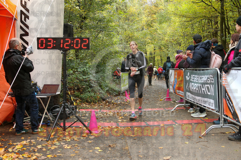 251026_1313_EX1_2915 | Sportfotografie im Rhein-Sieg Kreis, Köln, Bonn, NRW, Rheinland Pfalz, Hessen, etc. Unser Tätigkeitsfeld umfasst den Laufsport vom Volkslauf über den Marathon, Duathlon, Triathon bis zum Ultralauf wie Kölnpfad Ultra oder Schindertrail.