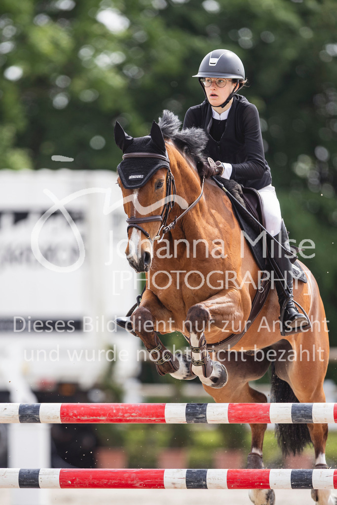 260509_PfSpTa_5_L-Spr-556 | Deine schönsten Turniermomente als professionelle Fotos! Entdecke hochwertige Pferdesport-Fotografie im Online-Shop. Jetzt Fotos finden & bestellen!